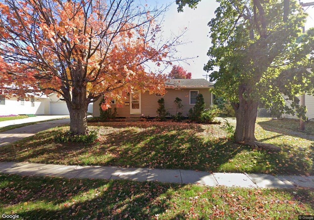 406 E 19th St S, Newton, IA 50208 - photo 1