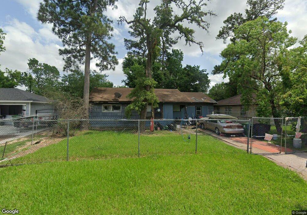 7232 Lakewood Dr, Houston, TX 77016 - photo 1