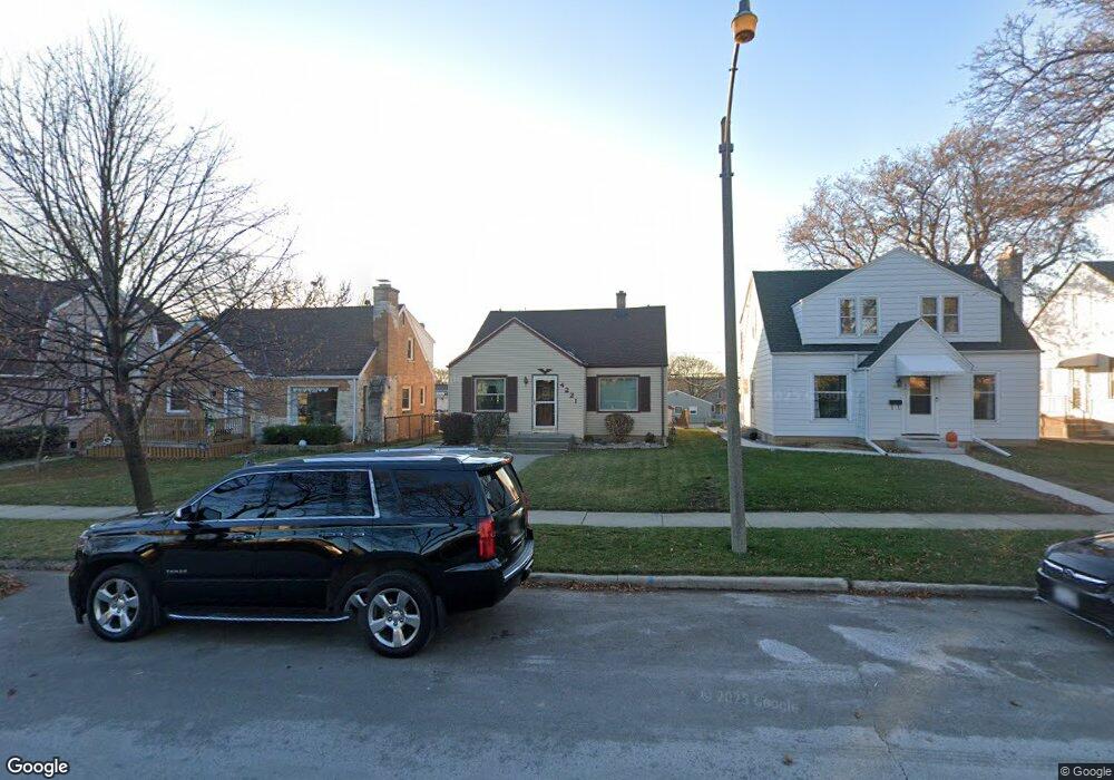 4221 S 3rd St, Milwaukee, WI 53207 - photo 1