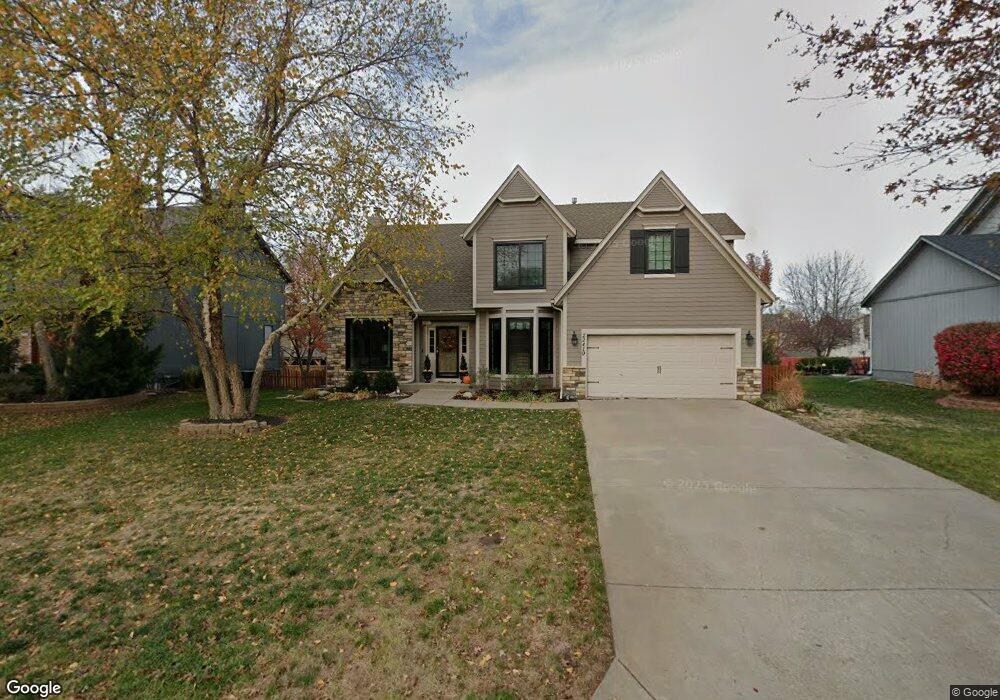 22410 W 53rd St, Shawnee, KS 66226 - photo 1
