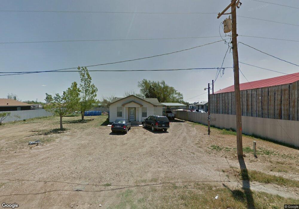 2710 Faulkner St, Plainview, TX 79072 - photo 1