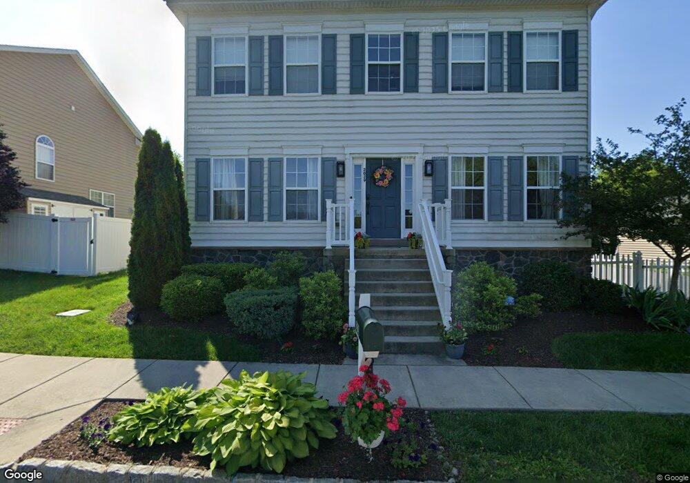 2029 Sunnyvale Dr, Pennsburg, PA 18073 - photo 1
