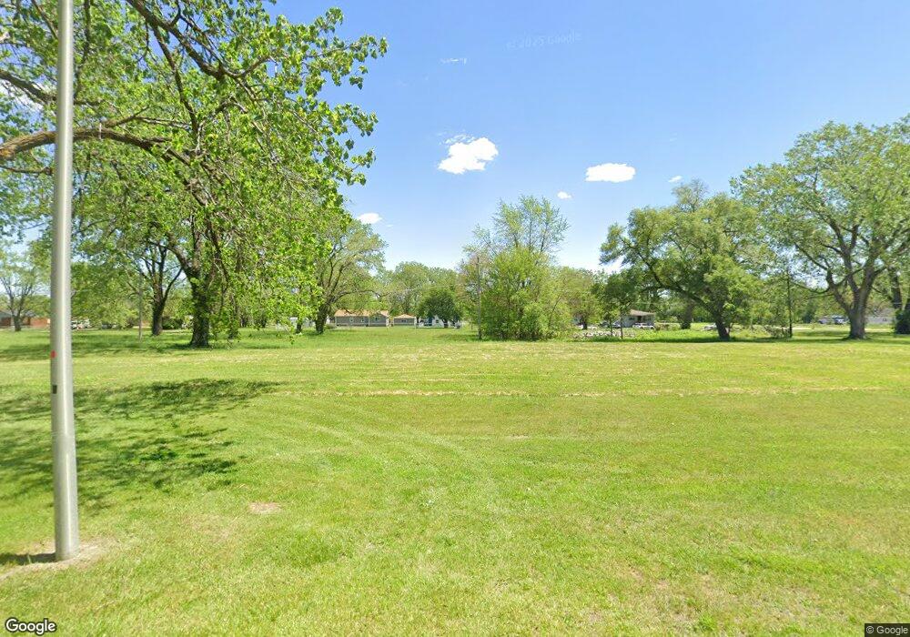 1442 Woodlawn Ave, Ford Heights, IL 60411 - photo 1