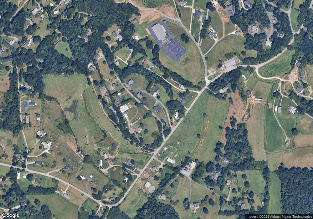 12 Kinsale Dr, Leicester, NC 28748 - photo 1