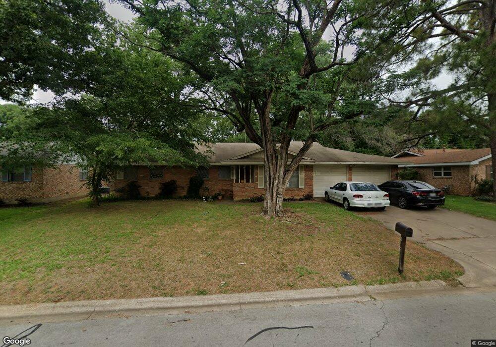 317 Ridgecrest Dr, Hurst, TX 76053 - photo 1