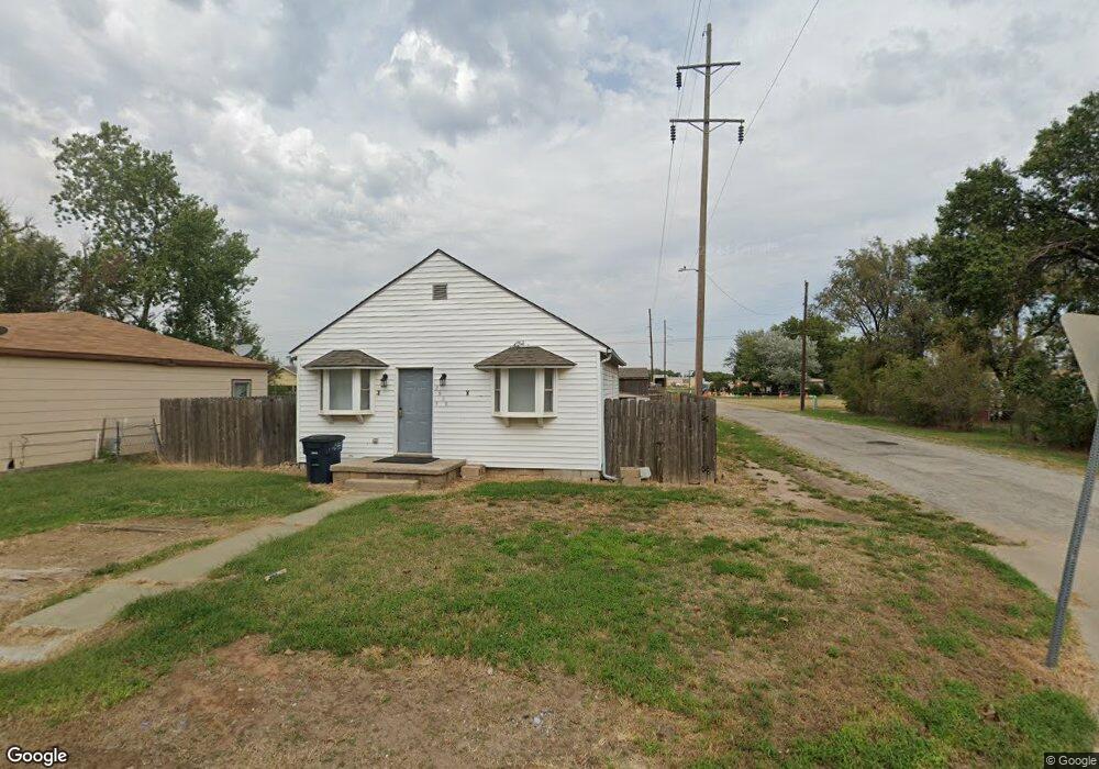 2628 E Walnut Ave, Enid, OK 73701 - photo 1