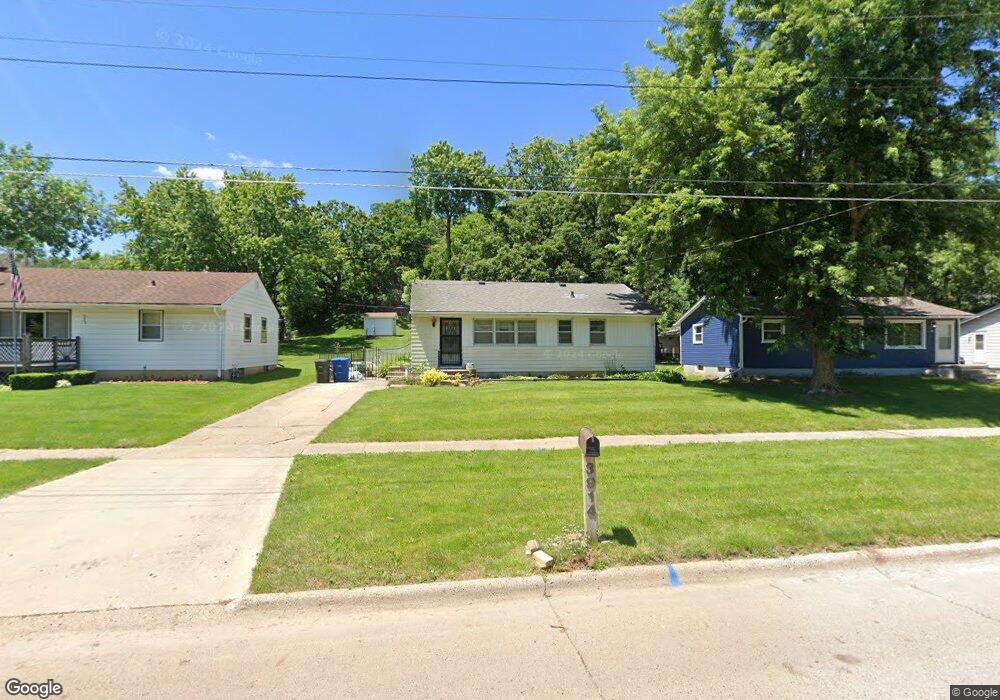 3914 Mlk jr Pkwy, Des Moines, IA 50310 - photo 1