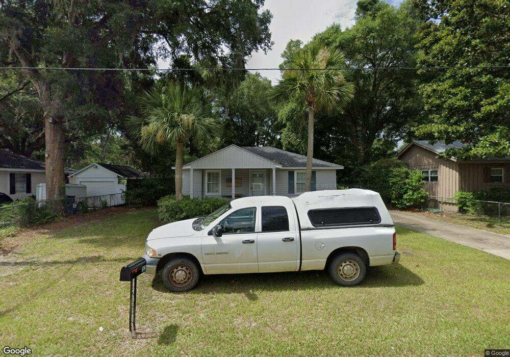 182 Mcintosh Ave, Saint Simons Island, GA 31522 - photo 1