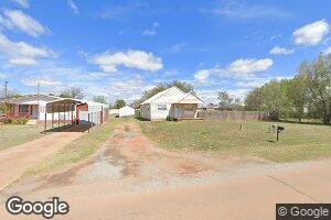 407 E Benton Ave, Sayre, OK 73662