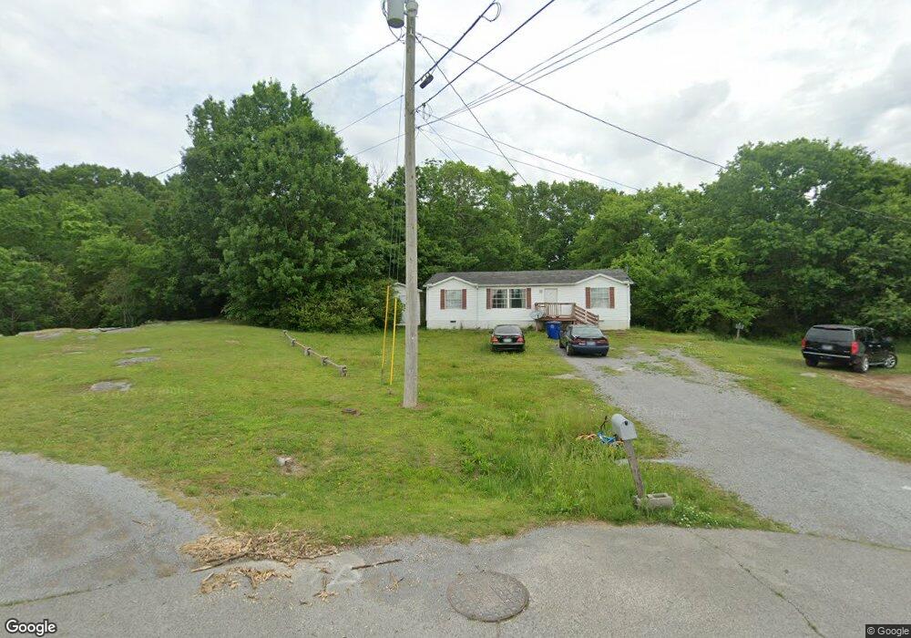 110 Oakdale St, Shelbyville, TN 37160 - photo 1