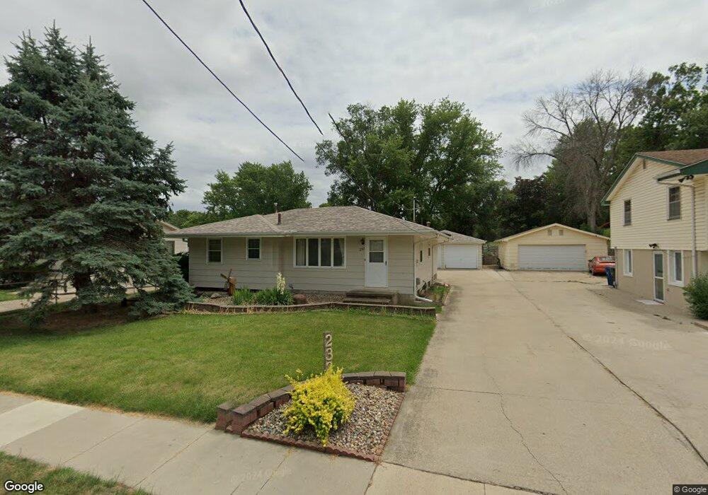 232 Leach Ave, Des Moines, IA 50315 - photo 1