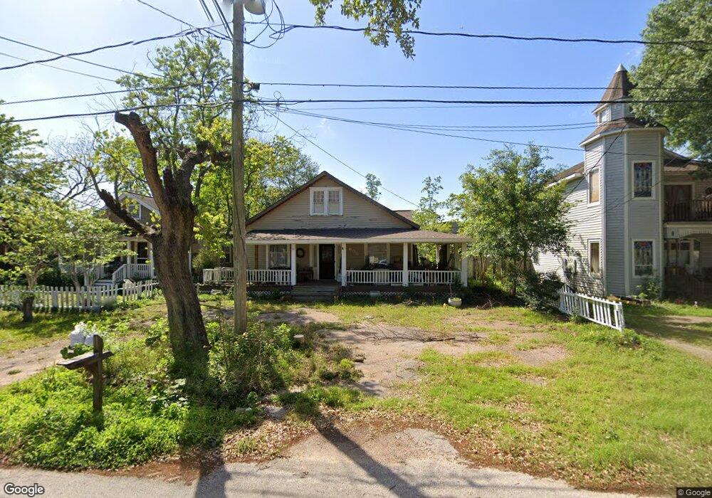 605 Mason St, Tomball, TX 77375 - photo 1