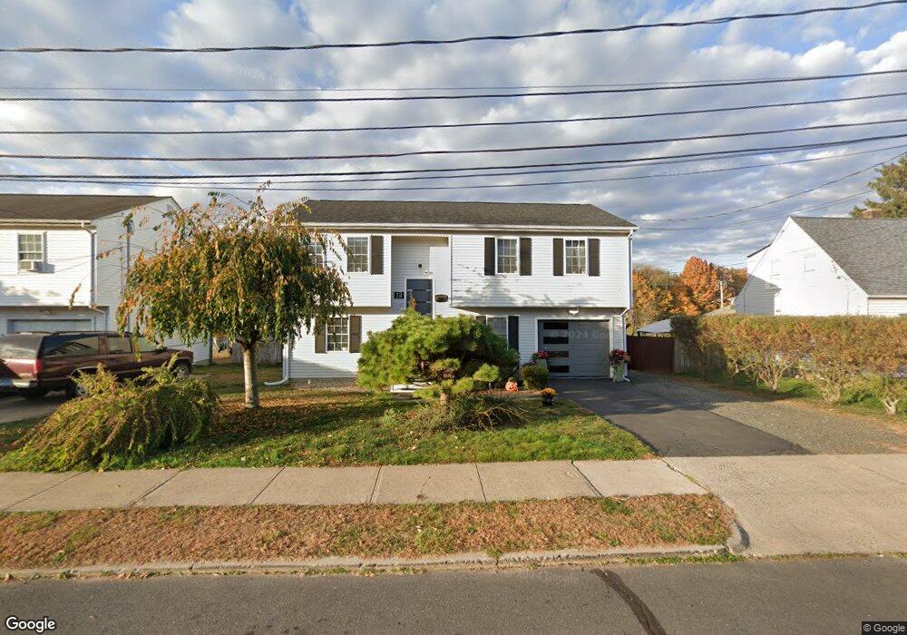 12 Everett St, New Britain, CT 06052 - photo 1