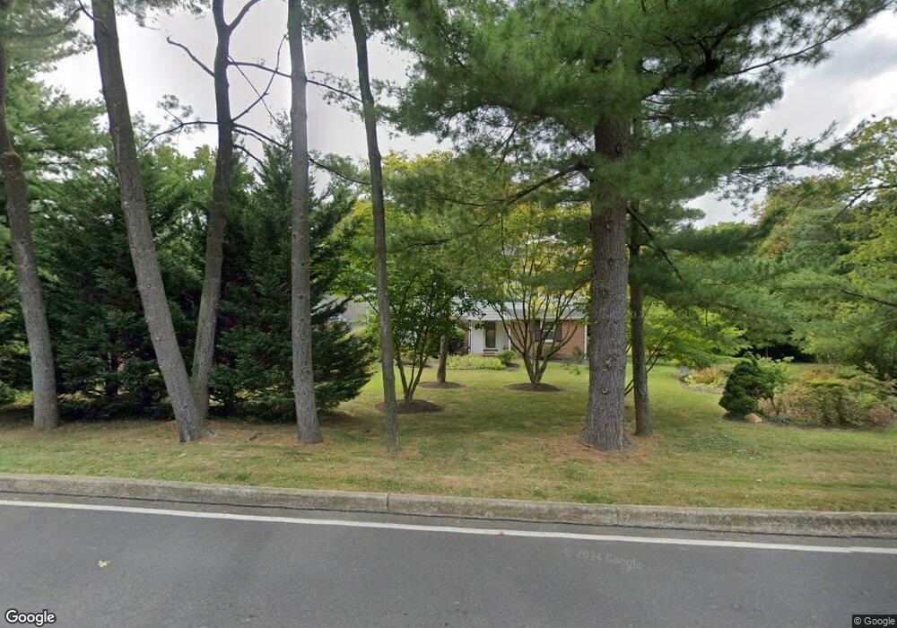 908 Coopertown Rd, Bryn Mawr, PA 19010 - photo 1