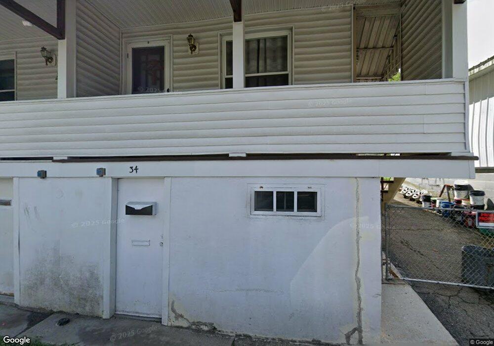 34 E Water St, Lansford, PA 18232 - photo 1