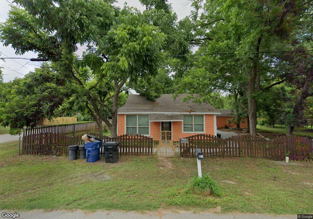 931 Baker St, Denison, TX 75020 - photo 1