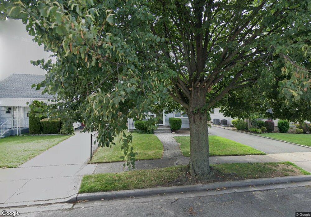 151 Kruze St, Franklin Square, NY 11010 - photo 1