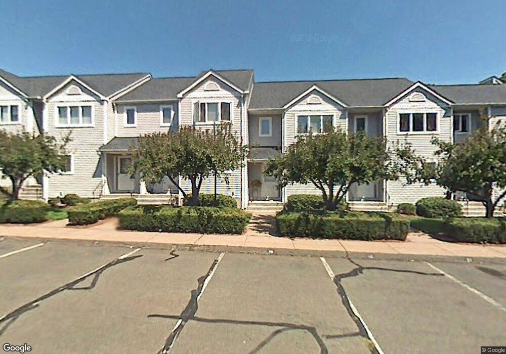 19 Oak Ridge Dr, Windsor Locks, CT 06096 - photo 1