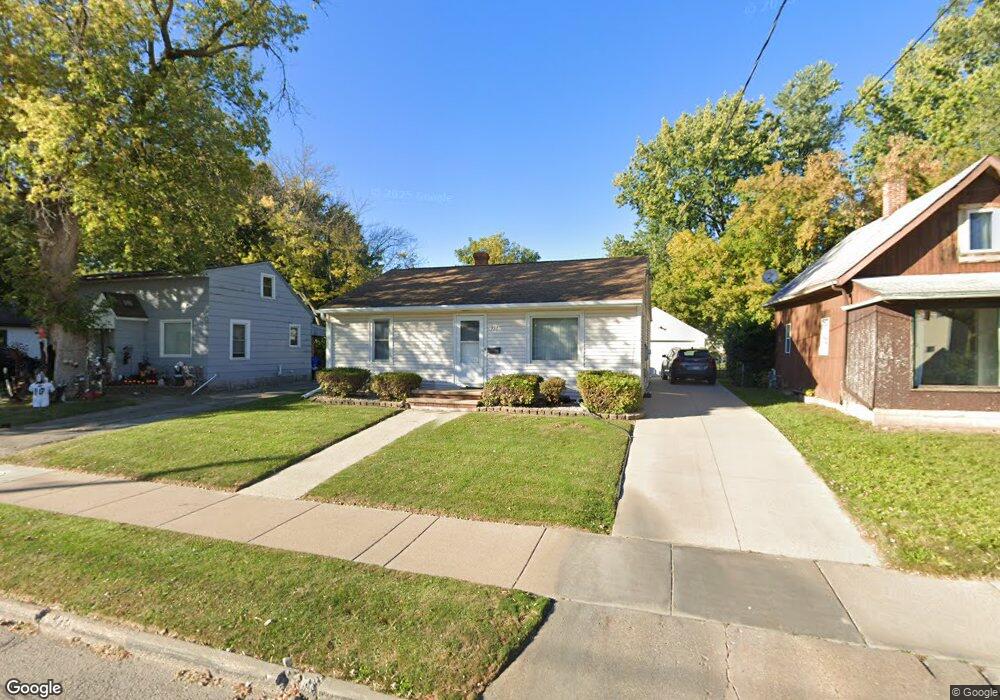 936 W Brewster St, Appleton, WI 54914 - photo 1