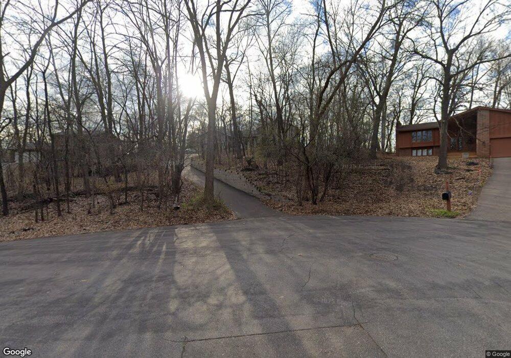 5220 Shady Ln, Excelsior, MN 55331 - photo 1