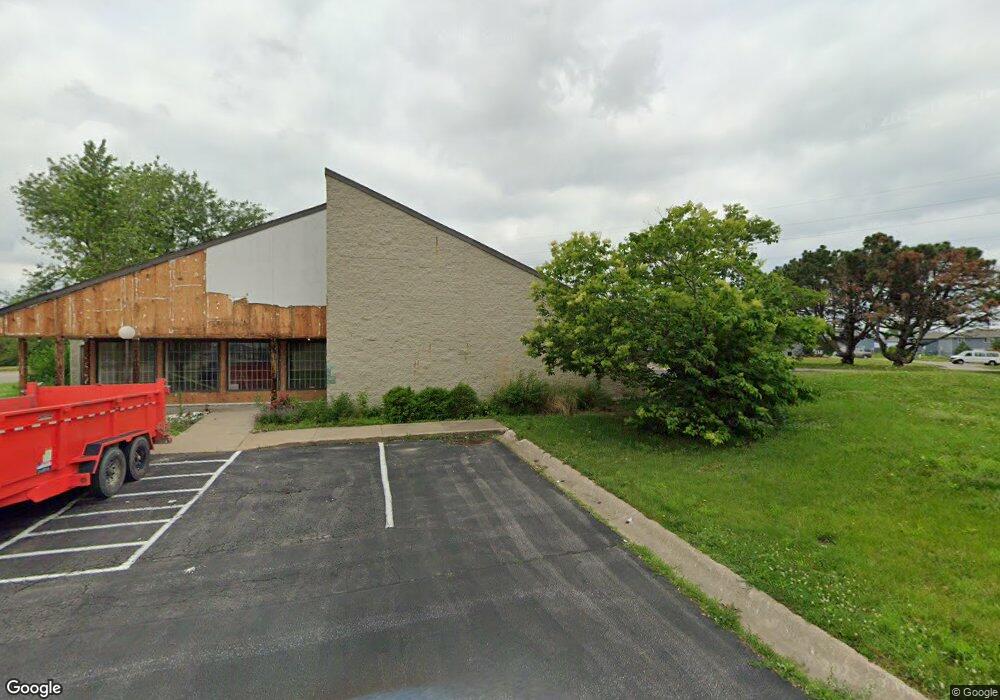 2405 Westdale Dr SW, Cedar Rapids, IA 52404 - photo 1