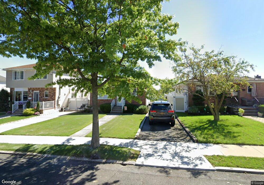 12 Sheridan Ct, Staten Island, NY 10306 - photo 1