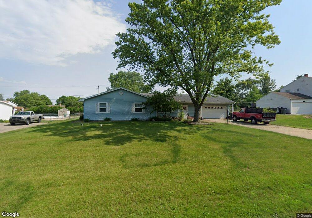 18095 Heatherfield Dr, South Bend, IN 46637 - photo 1