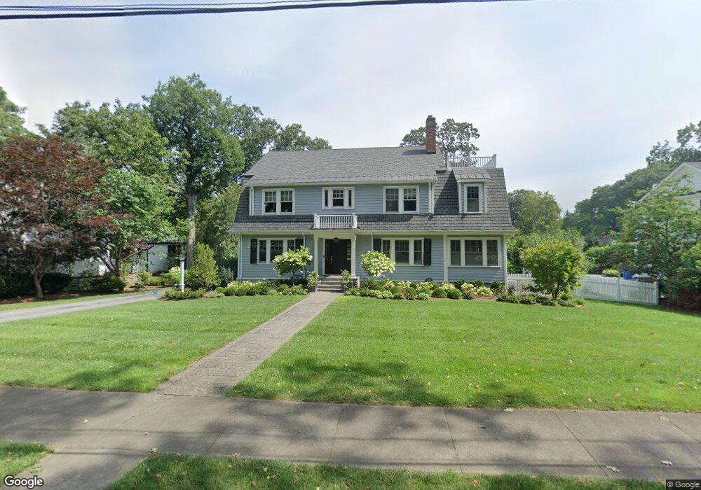 14 Allen Rd, Wellesley Hills, MA 02481 - photo 1