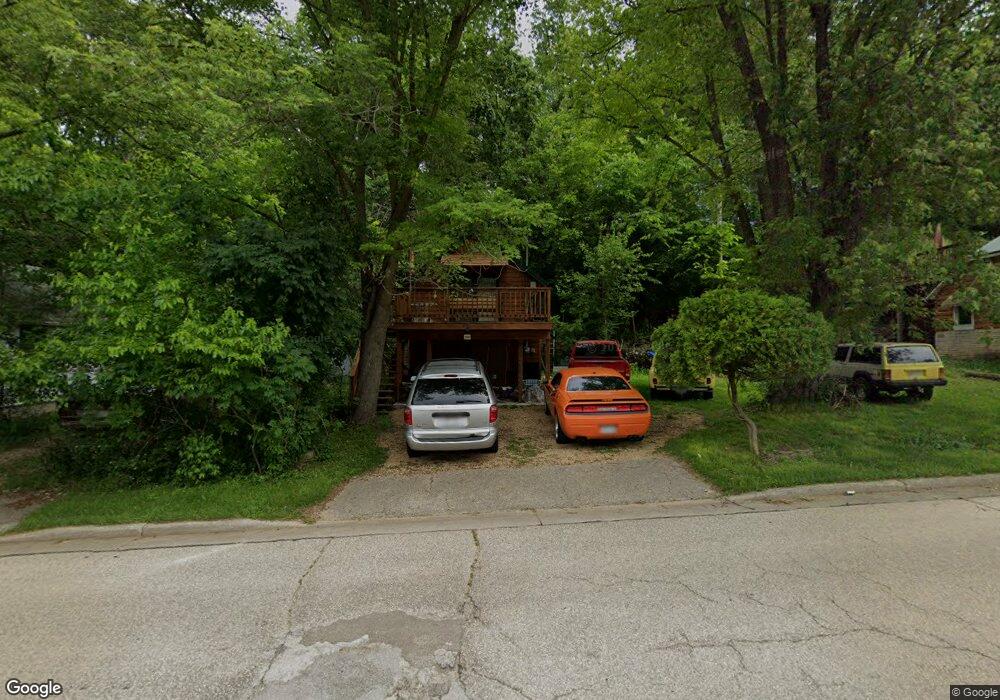 106 East St, Potosi, WI 53820 - photo 1