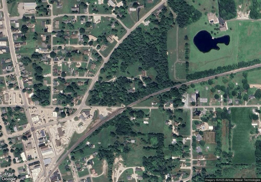 532 E Beech St, Osgood, IN 47037 - photo 1