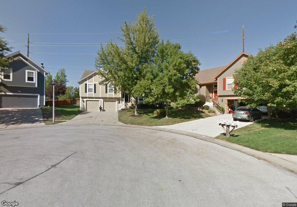 21449 W 49th St, Shawnee, KS 66218 - photo 1