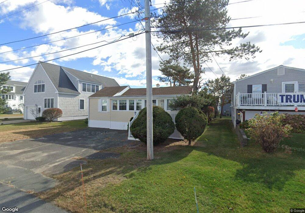 11 12th St W, Salisbury, MA 01952 - photo 1