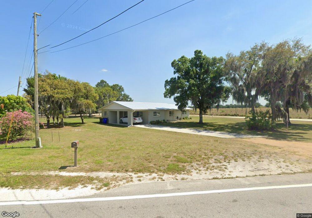 963 Lake Dr E, Lake Placid, FL 33852 - photo 1