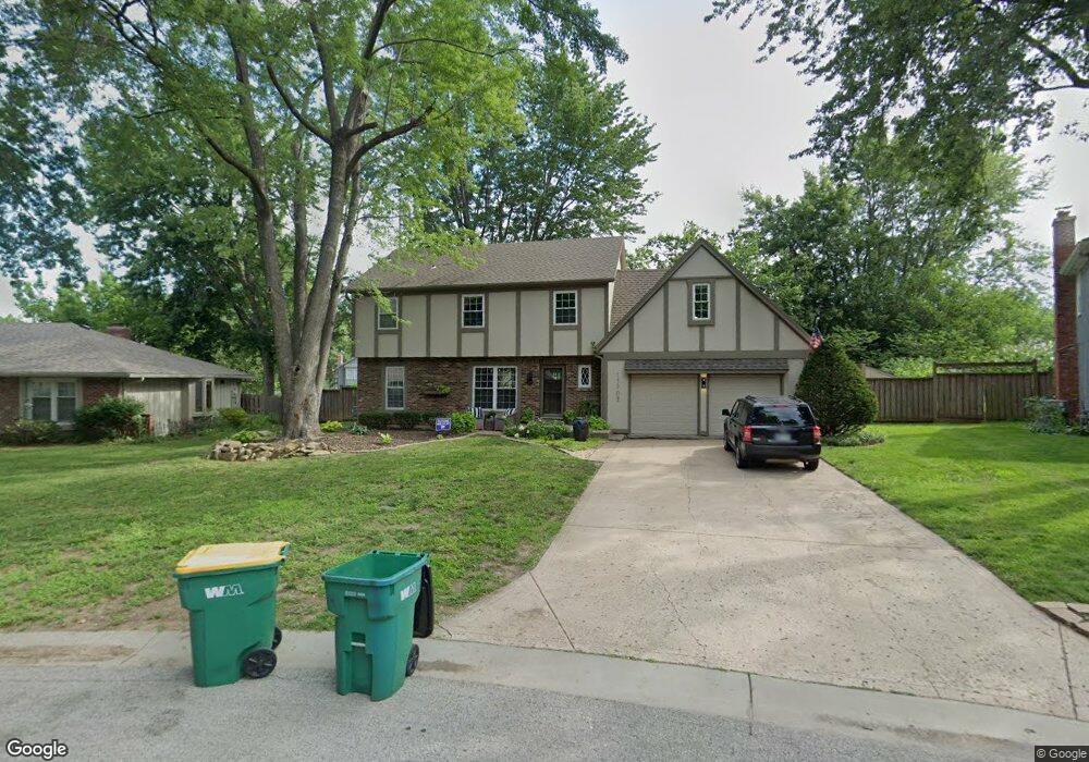 13702 W 69th St, Shawnee, KS 66216 - photo 1