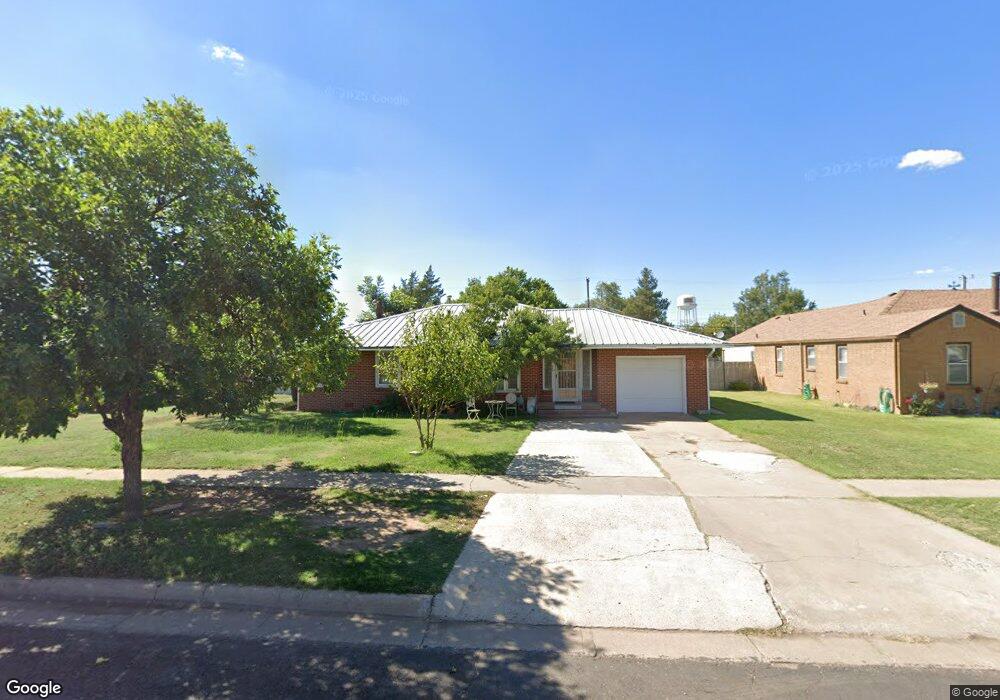 320 Bruce Ave, Dumas, TX 79029 - photo 1