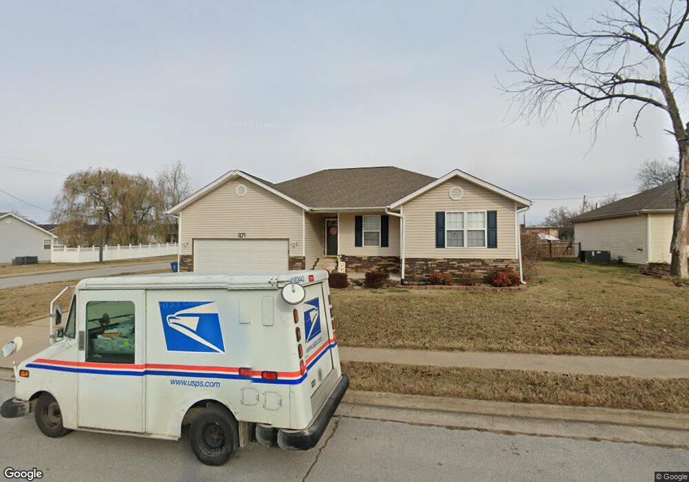 For Rent $1,600/month