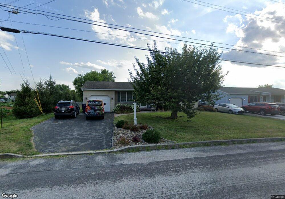 80 Maple St unit 1, Littlestown, PA 17340 - photo 1