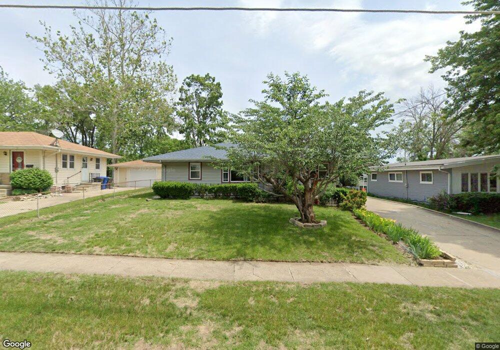 4113 E 8th St, Des Moines, IA 50313 - photo 1