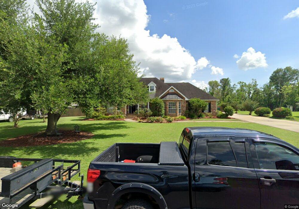 315 S Lake Ct, Lake Charles, LA 70605 - photo 1