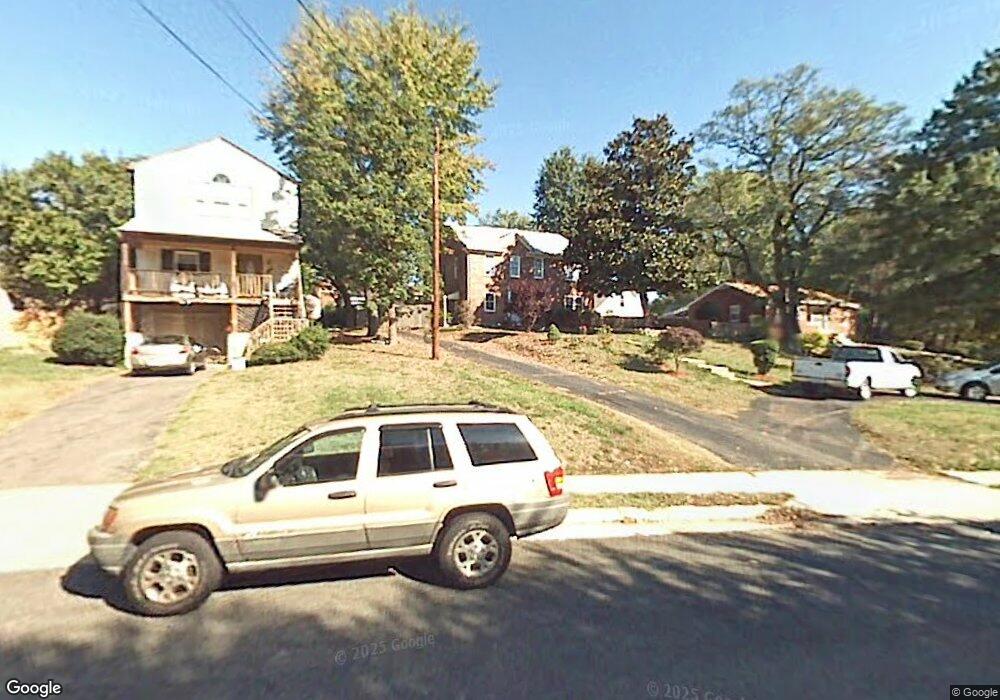 3118 Groveton St, Alexandria, VA 22306 - photo 1