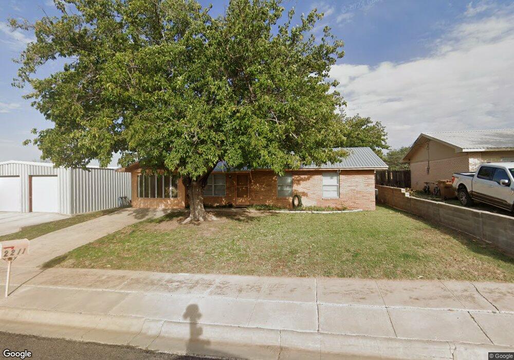 2211 Lynn Dr, Big Spring, TX 79720 - photo 1