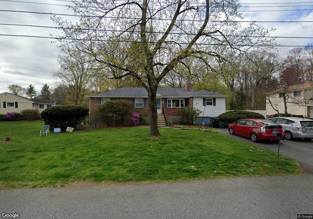 4 Nancy Ln, Framingham, MA 01701 - photo 1