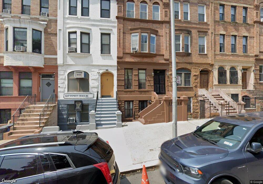 201 Edgecombe Ave, New York, NY 10030 - photo 1