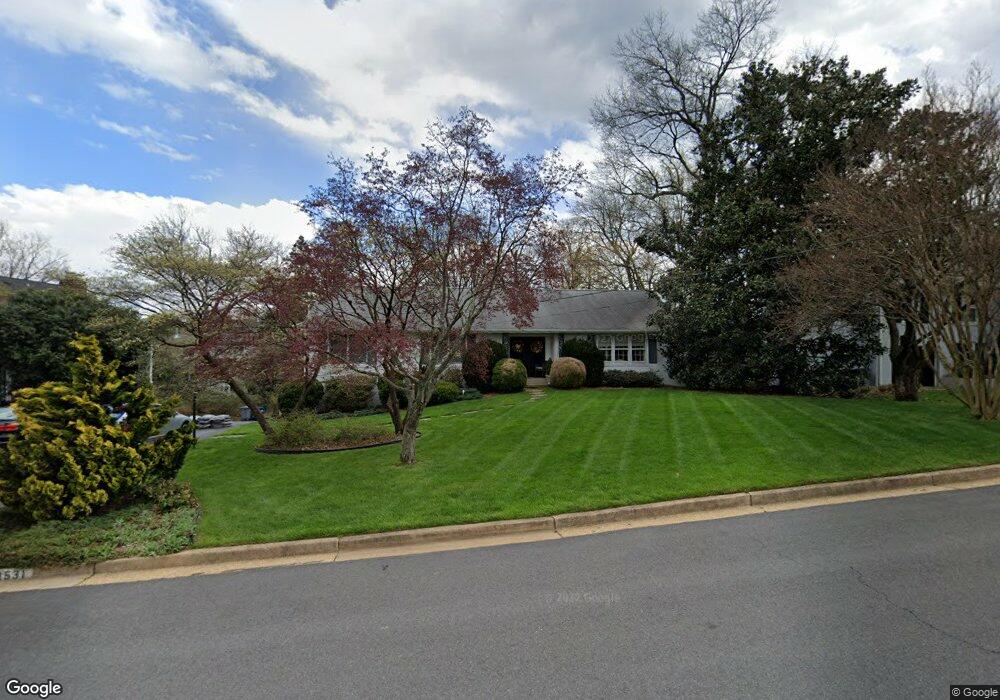 1531 Dahlia Ct, McLean, VA 22101 - photo 1