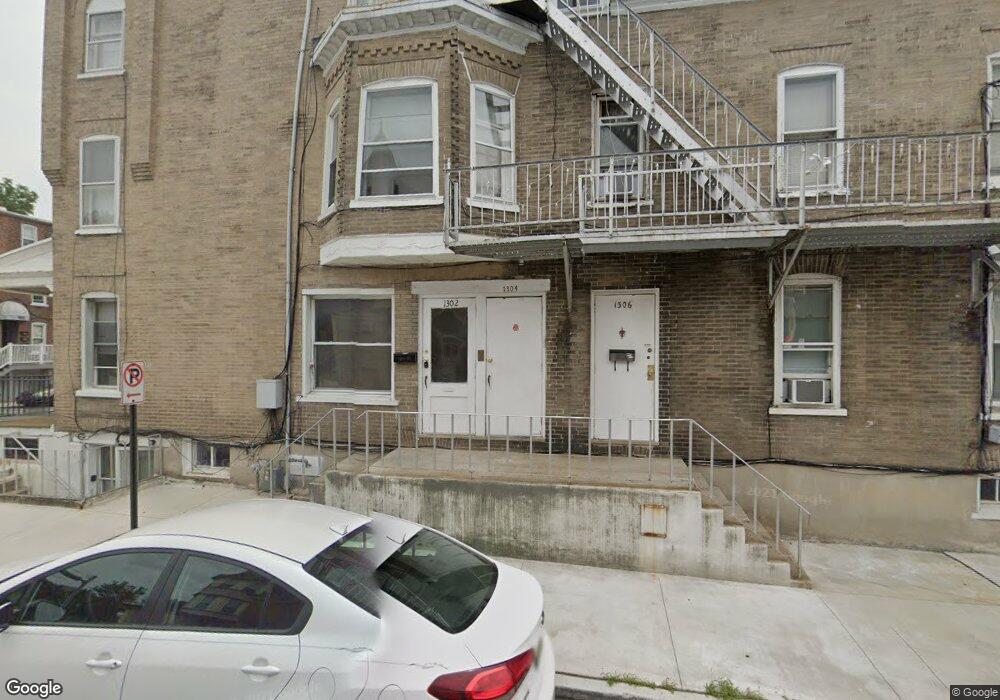 1302 W Walnut St, Allentown, PA 18102 - photo 1