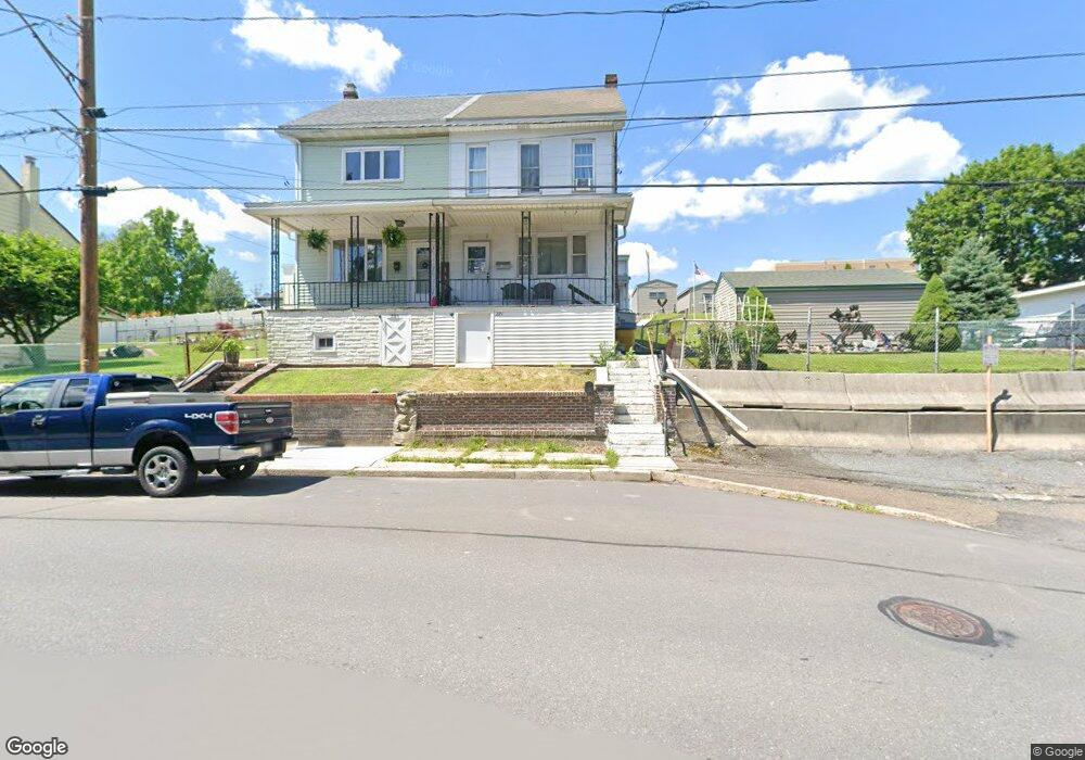 221 W Spruce St, Tamaqua, PA 18252 - photo 1
