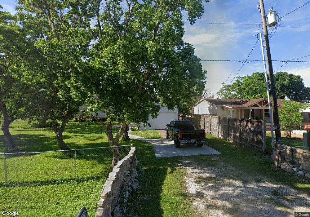 1043 County Road 913, Brazoria, TX 77422 - photo 1