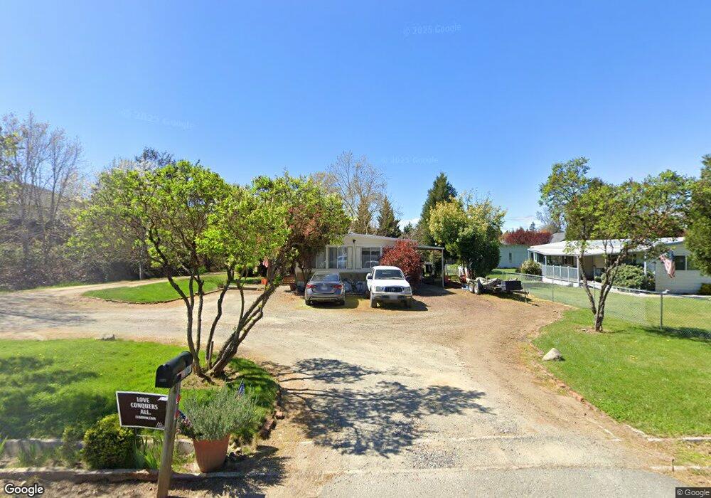 1786 Hamilton Ln, Grants Pass, OR 97527 - photo 1