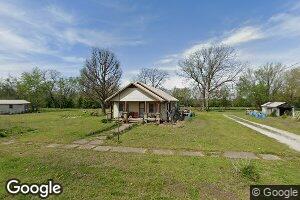 225 N Commercial St, Welch, OK 74369