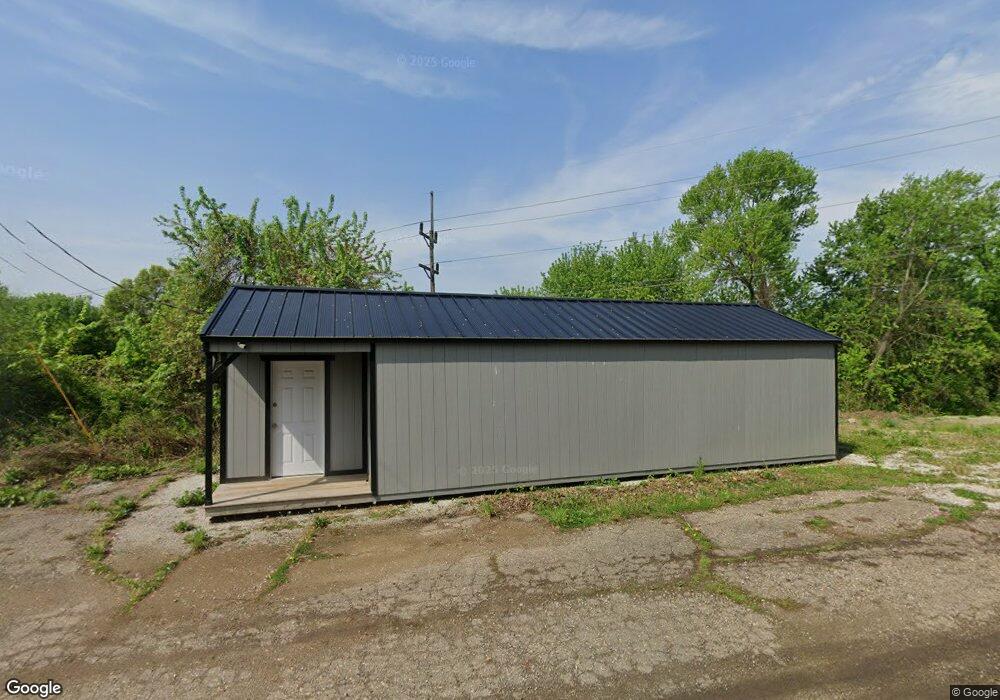 865 Otsego Ave, Coshocton, OH 43812 - photo 1